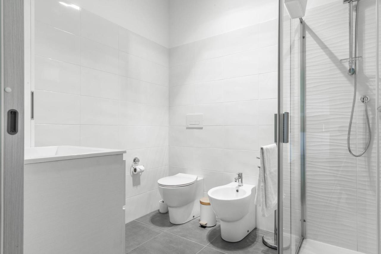 Appartement Harmony House - Rho Fiera 6min - Free Parking - Terrace Milaan